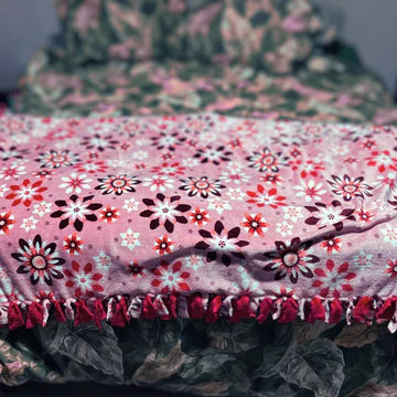 Pink Floral Knotted Double-Sided Fleece Blanket